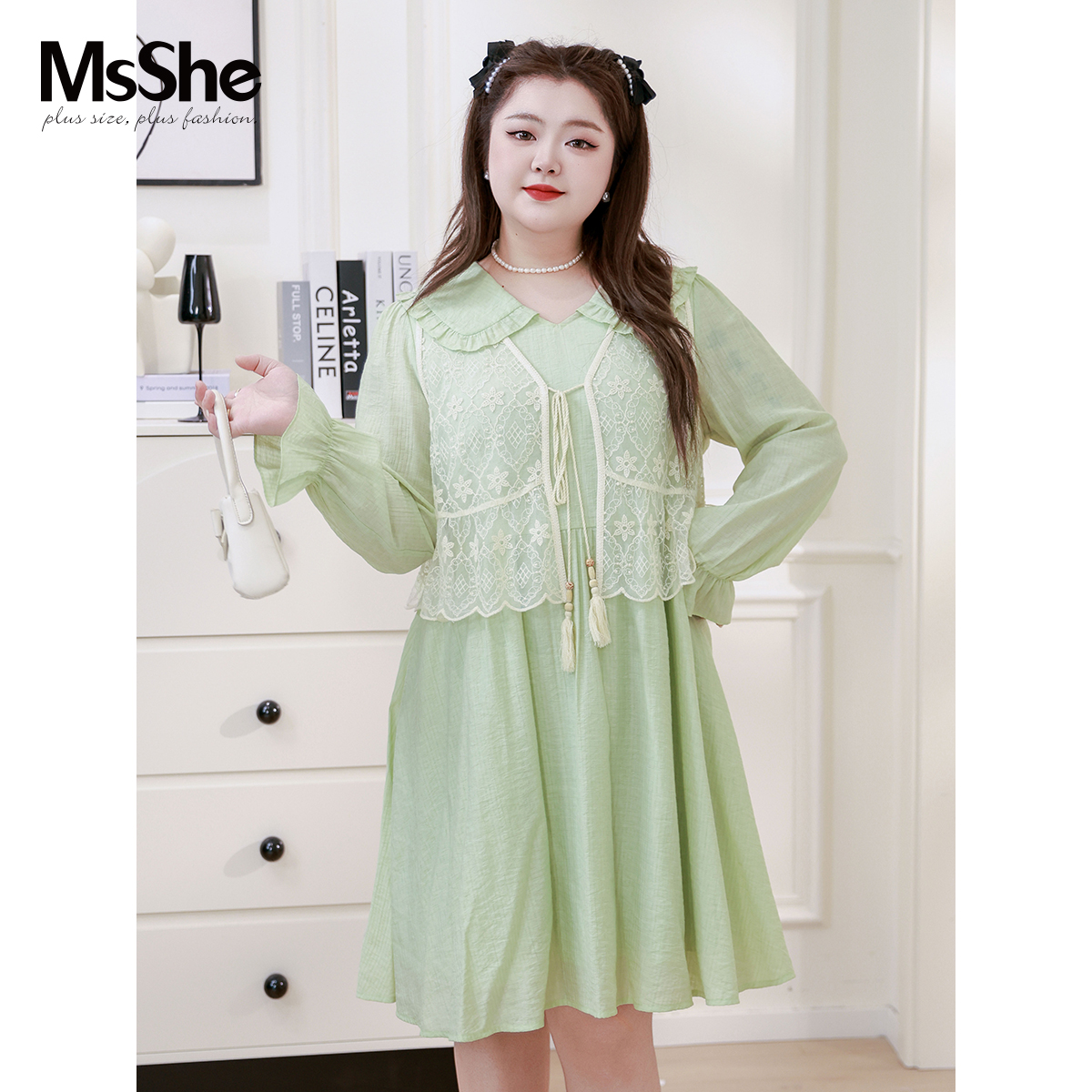 MsShe大码女2025新款春蕾丝马甲娃娃领连衣裙两件套装D~F2503008