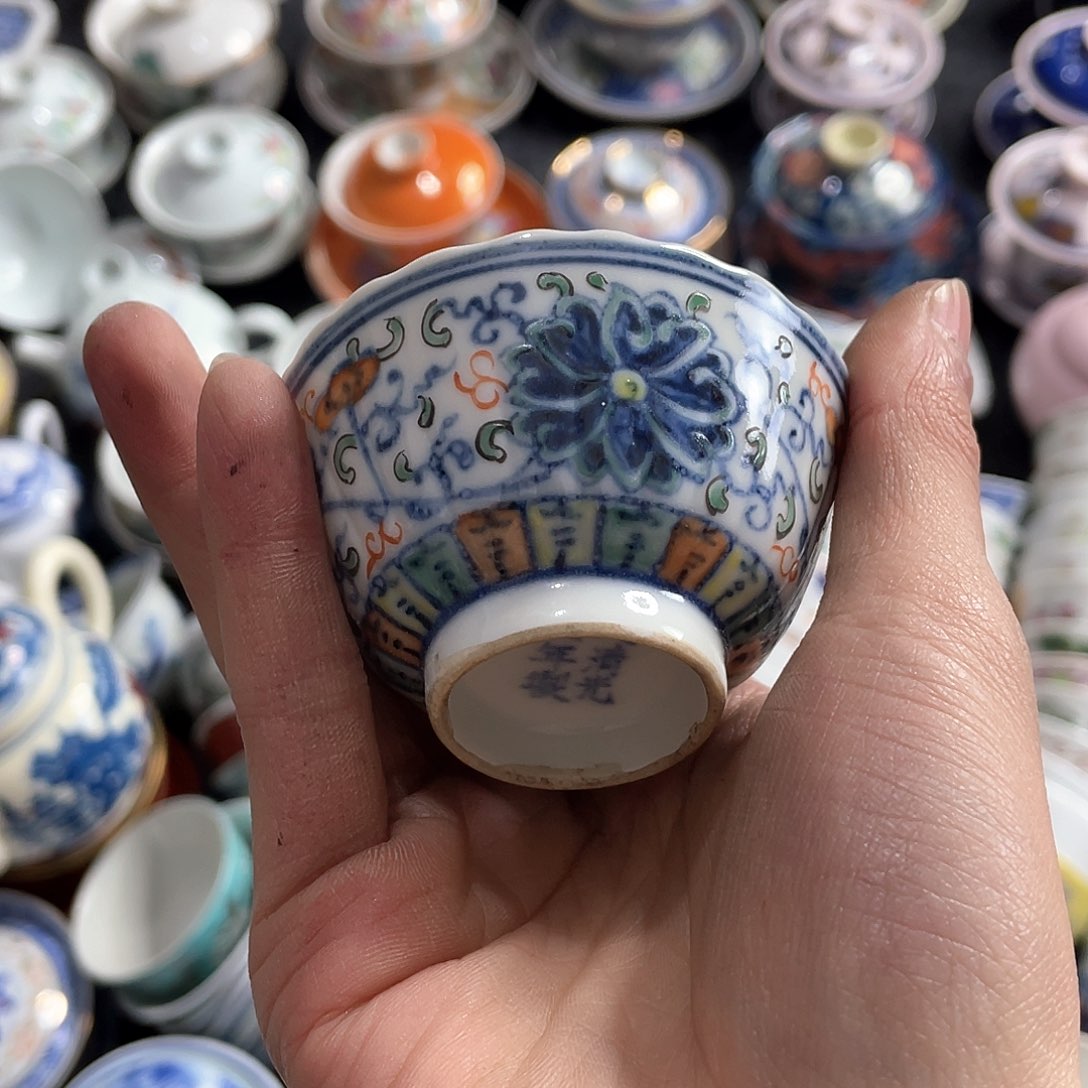 瓷片今天爱吃大米饭