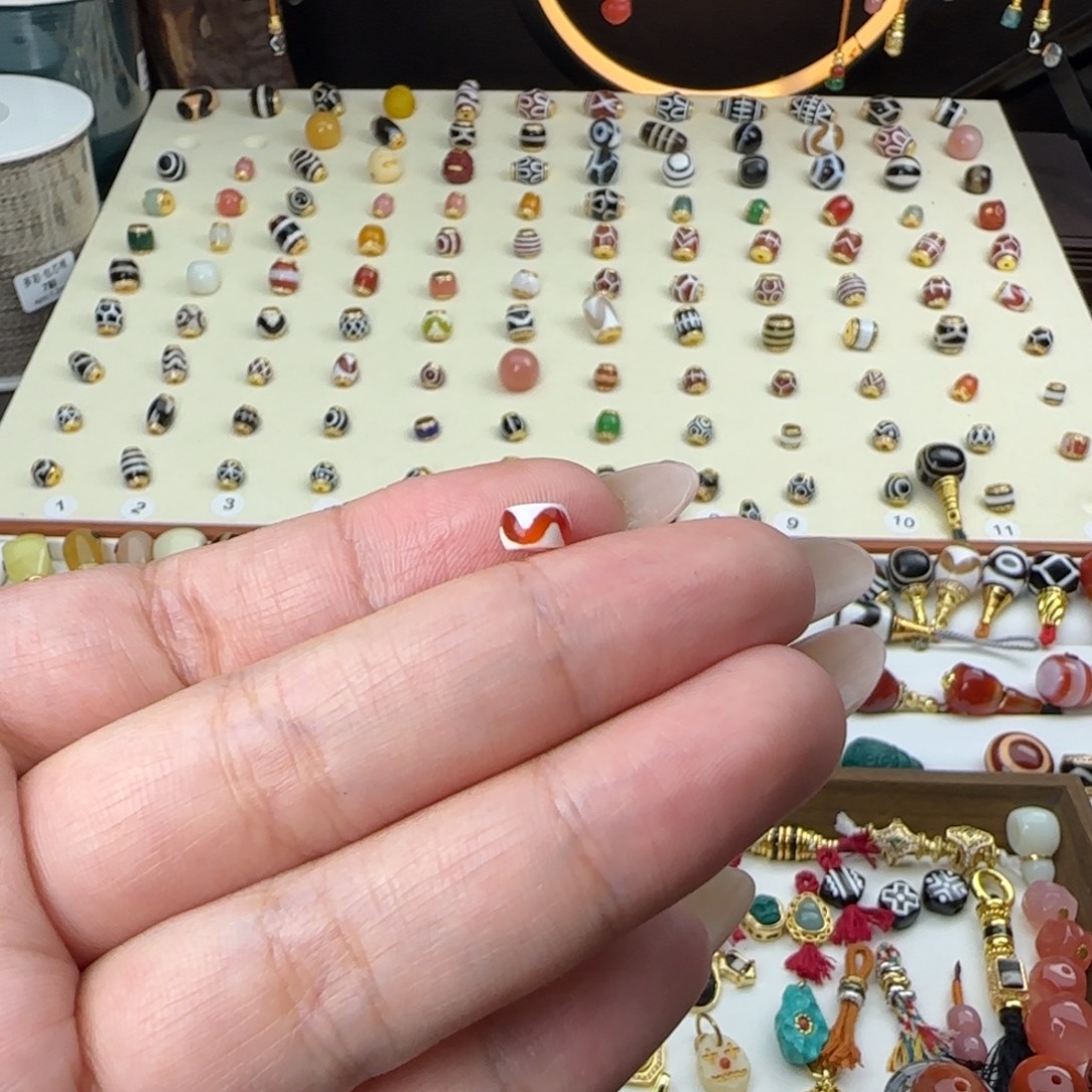 鱼****玛瑙/玉髓未镶嵌单珠顶珠配珠搭配