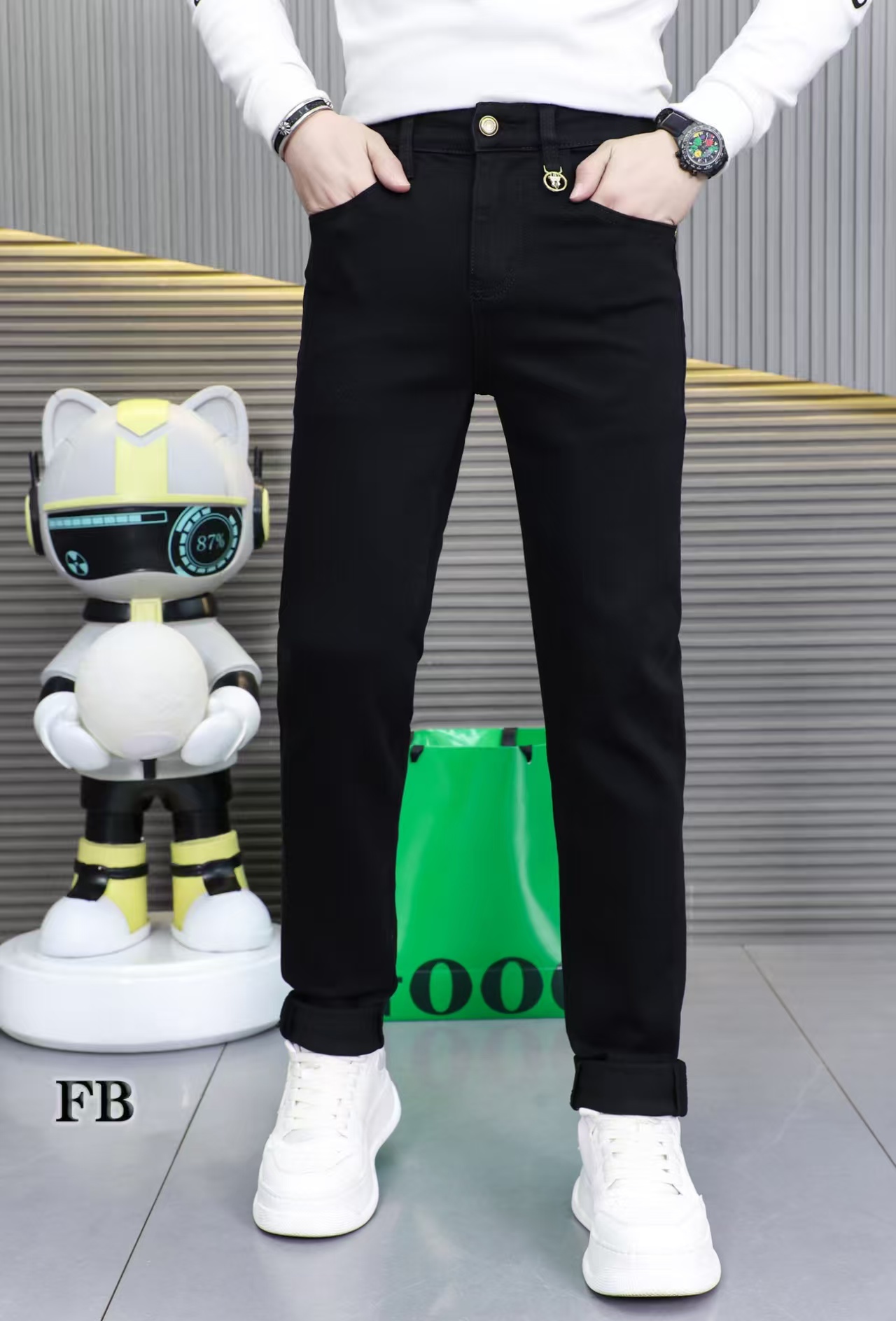 力龍潮牌男士秋冬新款时尚百搭纯色修身弹力软牛仔裤