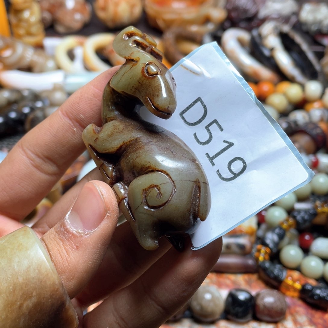 和田玉（糖玉）挂件未镶嵌