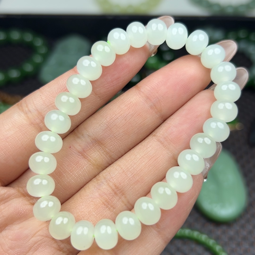 和田玉吊坠未镶嵌