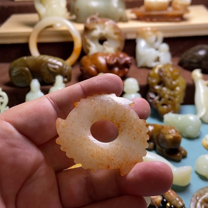 和田玉未镶嵌挂件