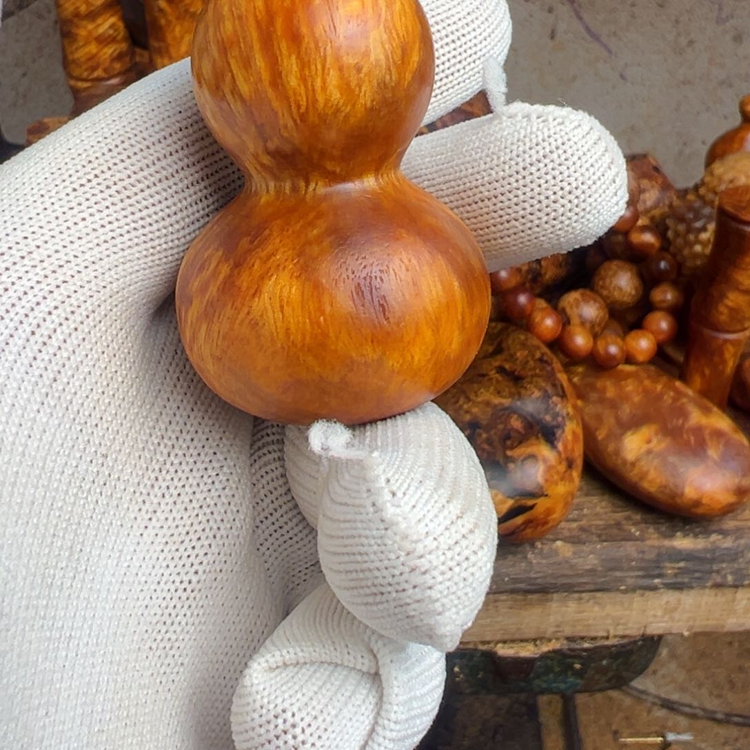 松木（琥珀木）无事牌微瑕