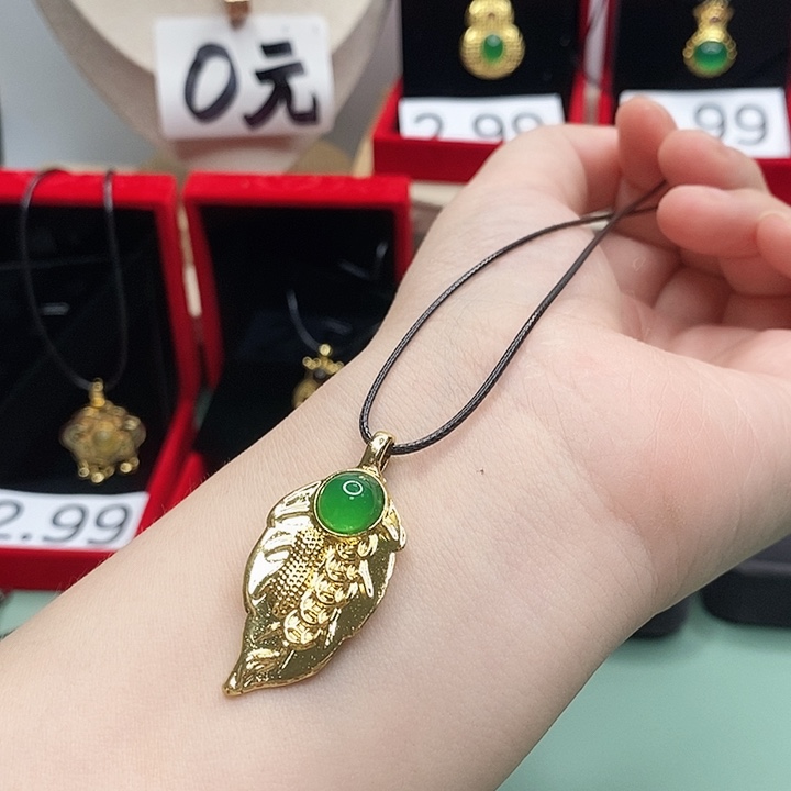 玛瑙/玉髓颈饰合金