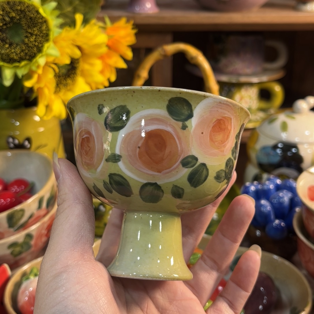 壶红红火火的时候看起来好开心