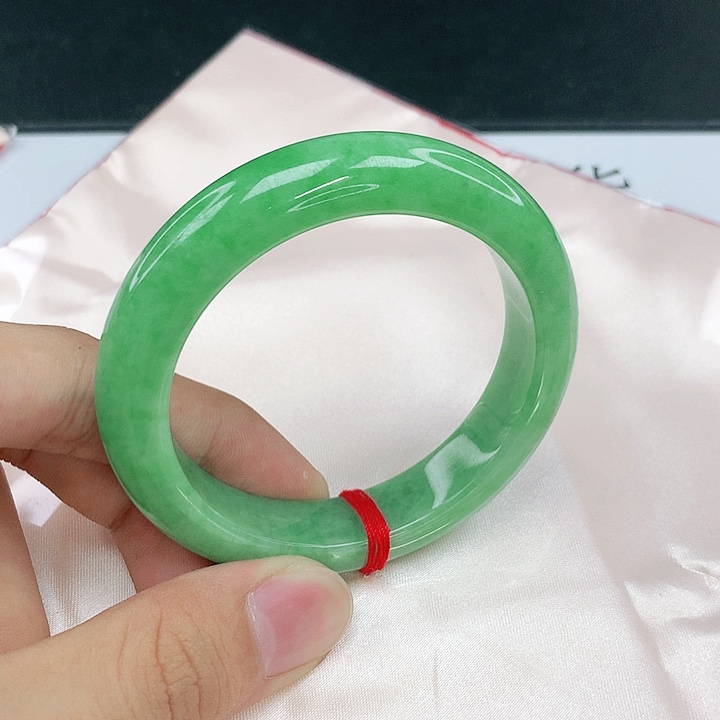 翡翠未镶嵌手镯圈54.8。15085