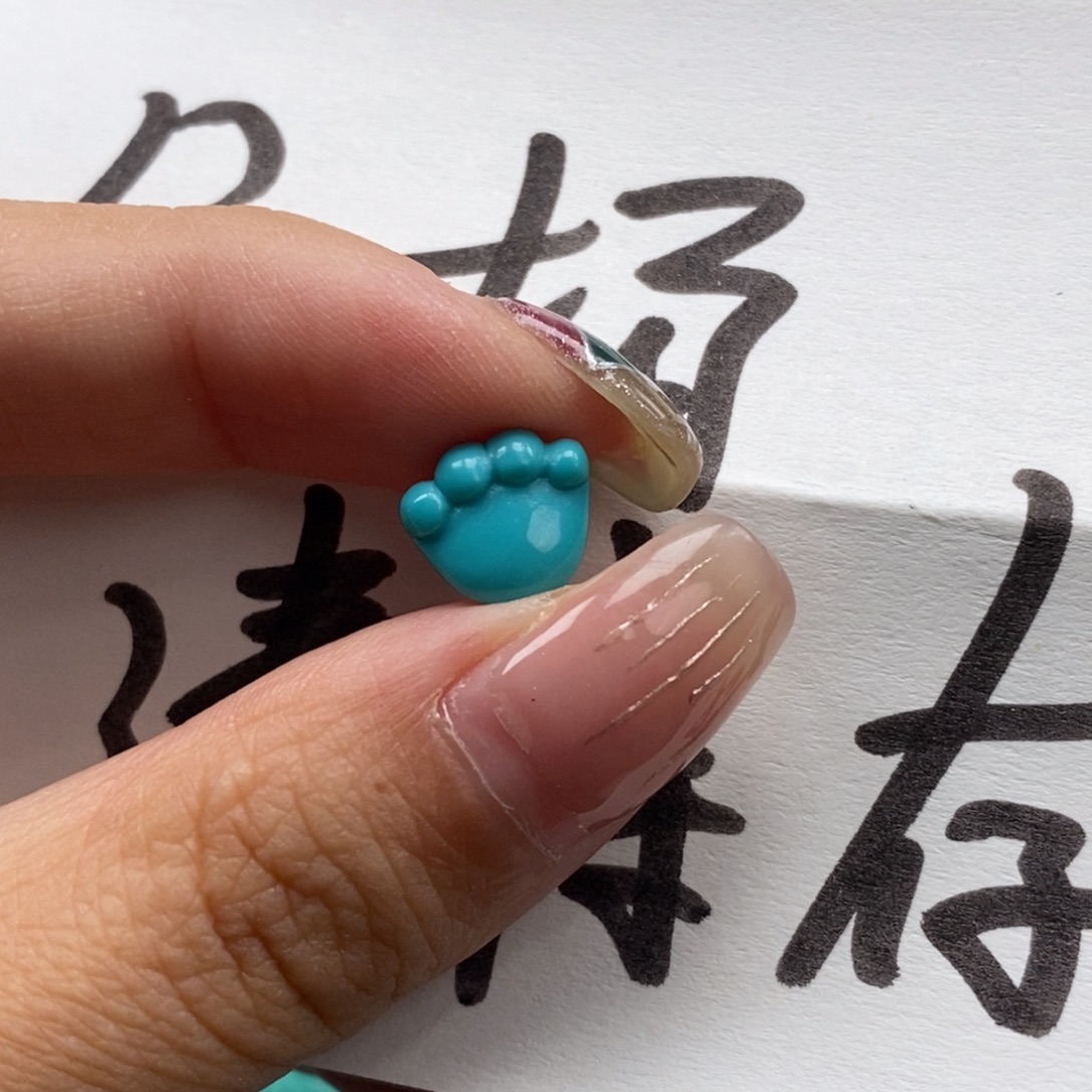 绿松石未镶嵌颈饰