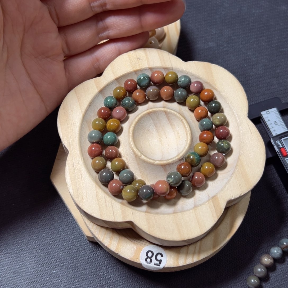 张***禾未镶嵌手链石英质玉38