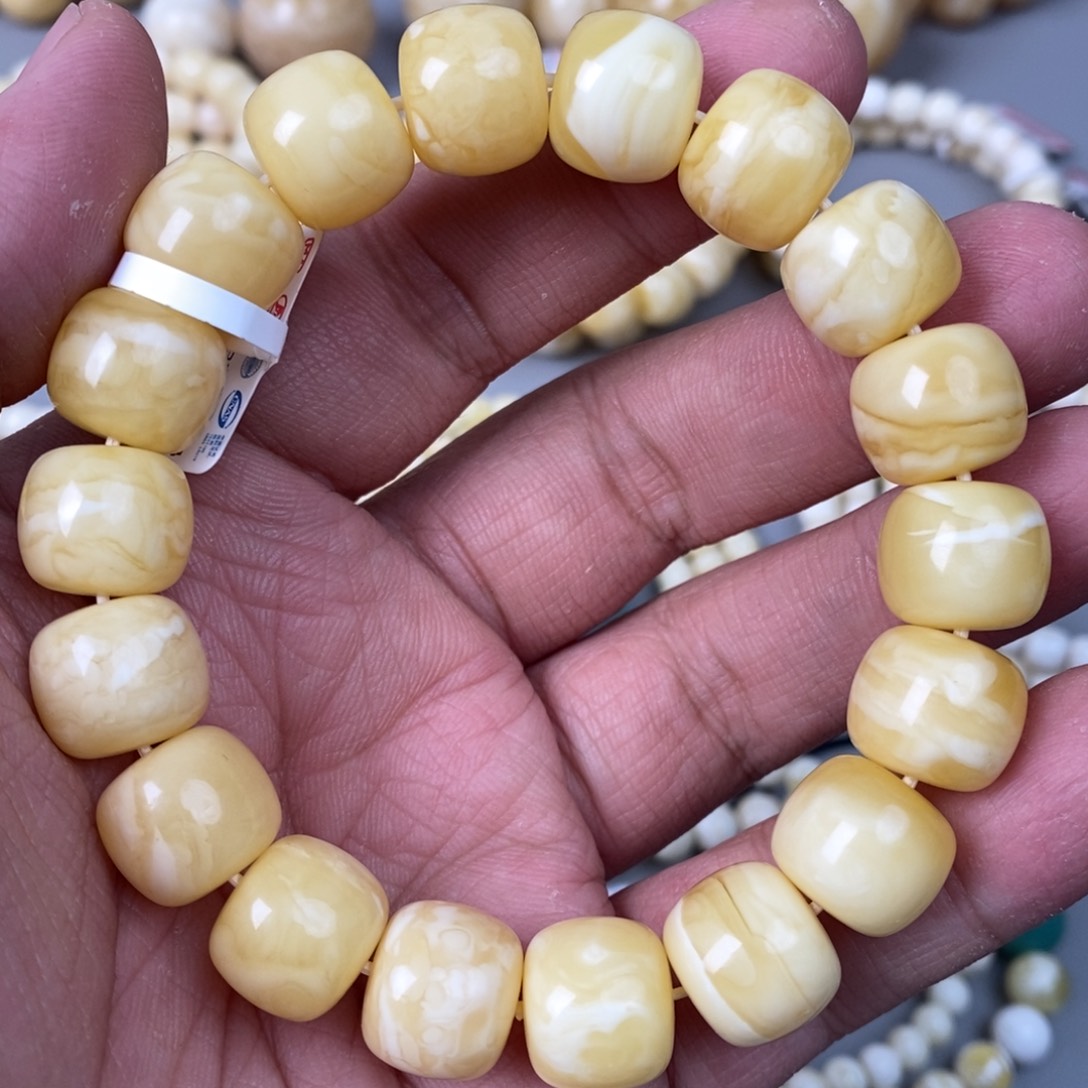 琥珀珠宝奇石未镶嵌13.9mm