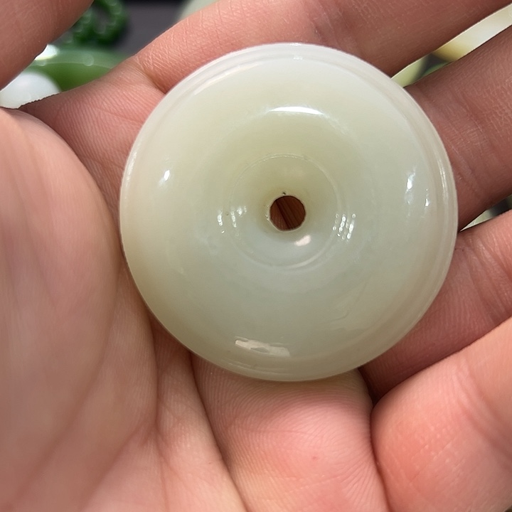 和田玉（糖玉）未镶嵌颈饰