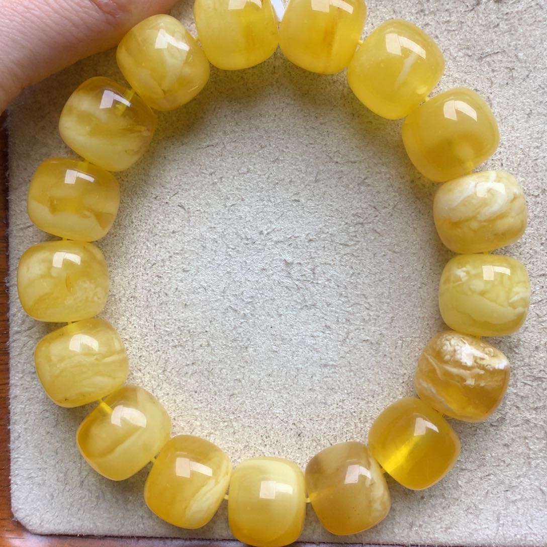 蜜蜡珠宝奇石未镶嵌