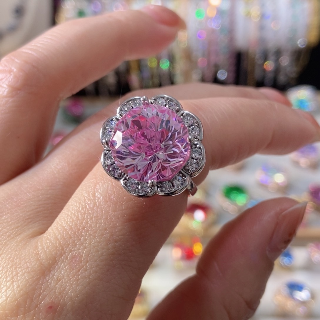 66锆石（处理）星空切粉色戒指