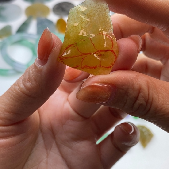 翡翠挂件未镶嵌天然翡翠