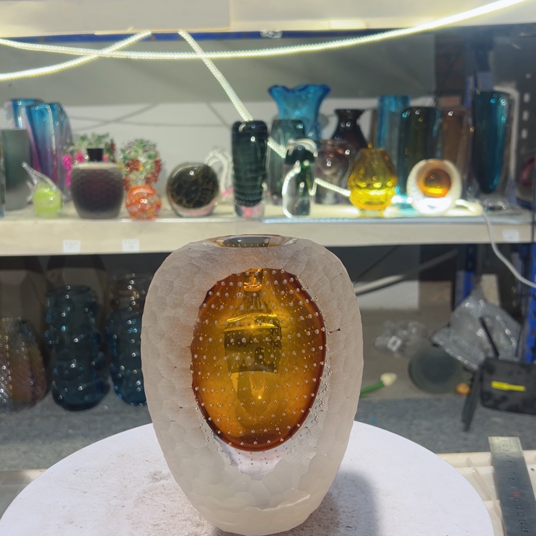 高 18 轻奢琉璃花器福利正常手工痕迹