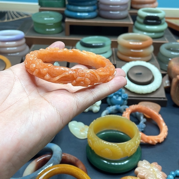 石英质玉手镯未镶嵌?*K