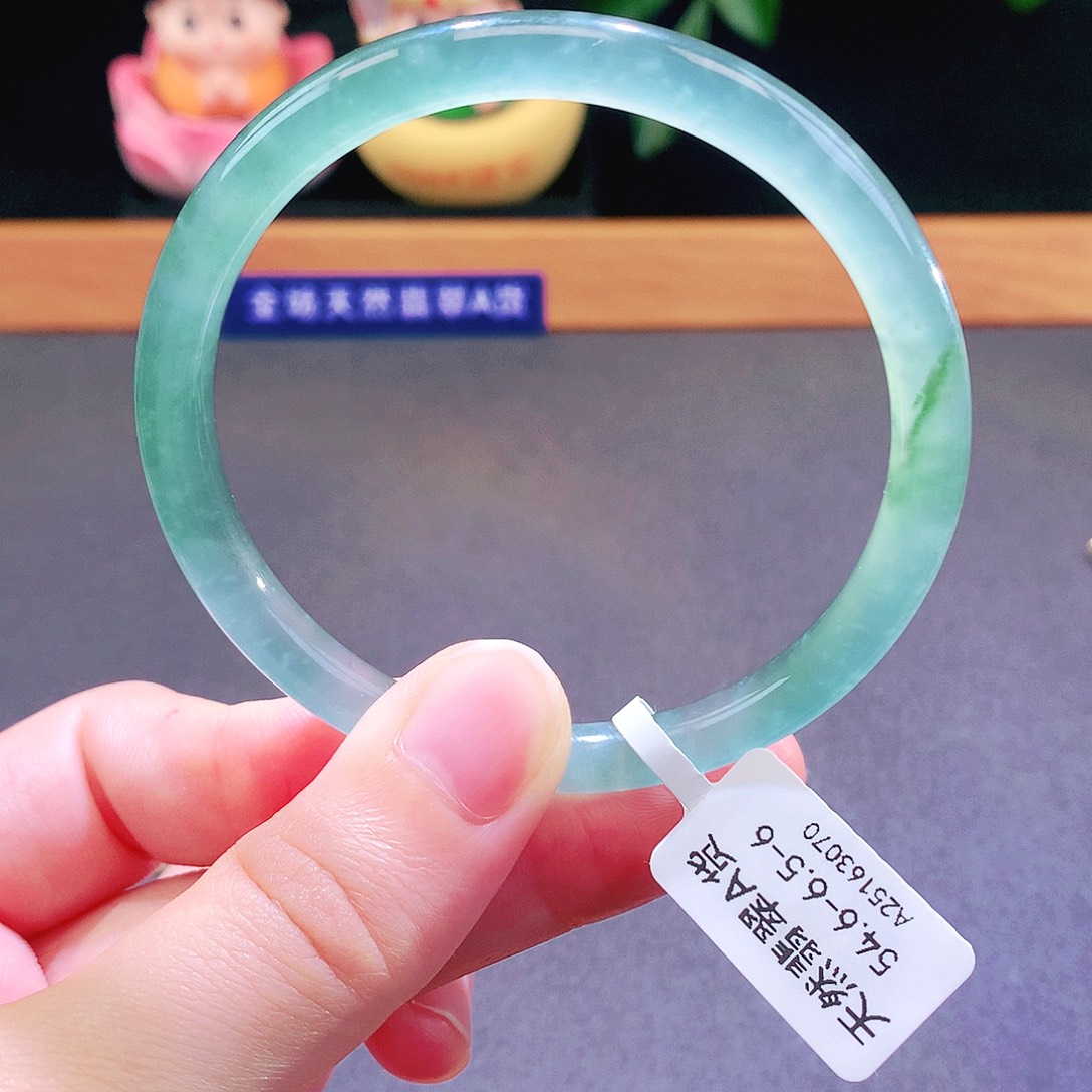 翡翠未镶嵌手镯天然翡翠