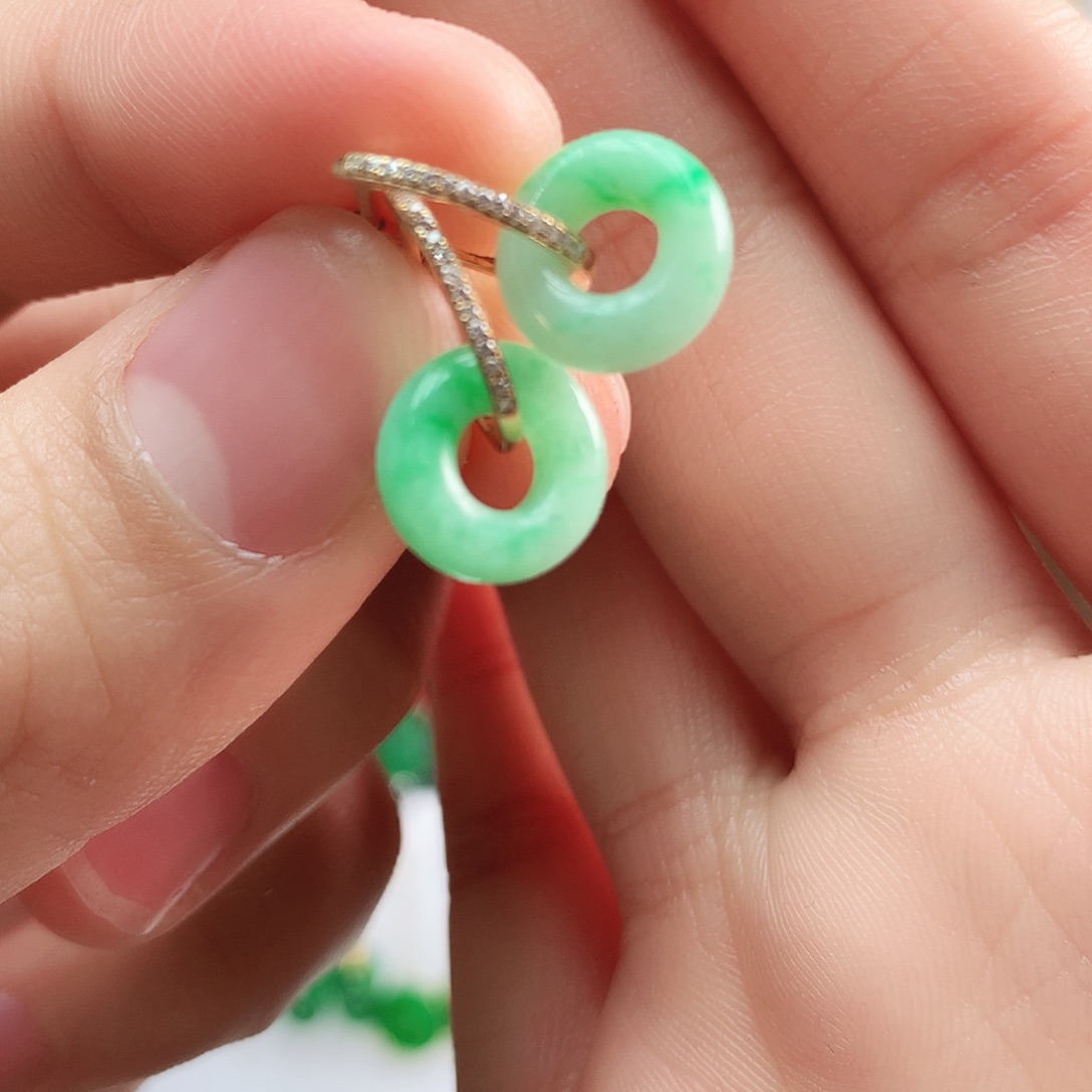 翡翠耳饰18K金镶嵌耳饰