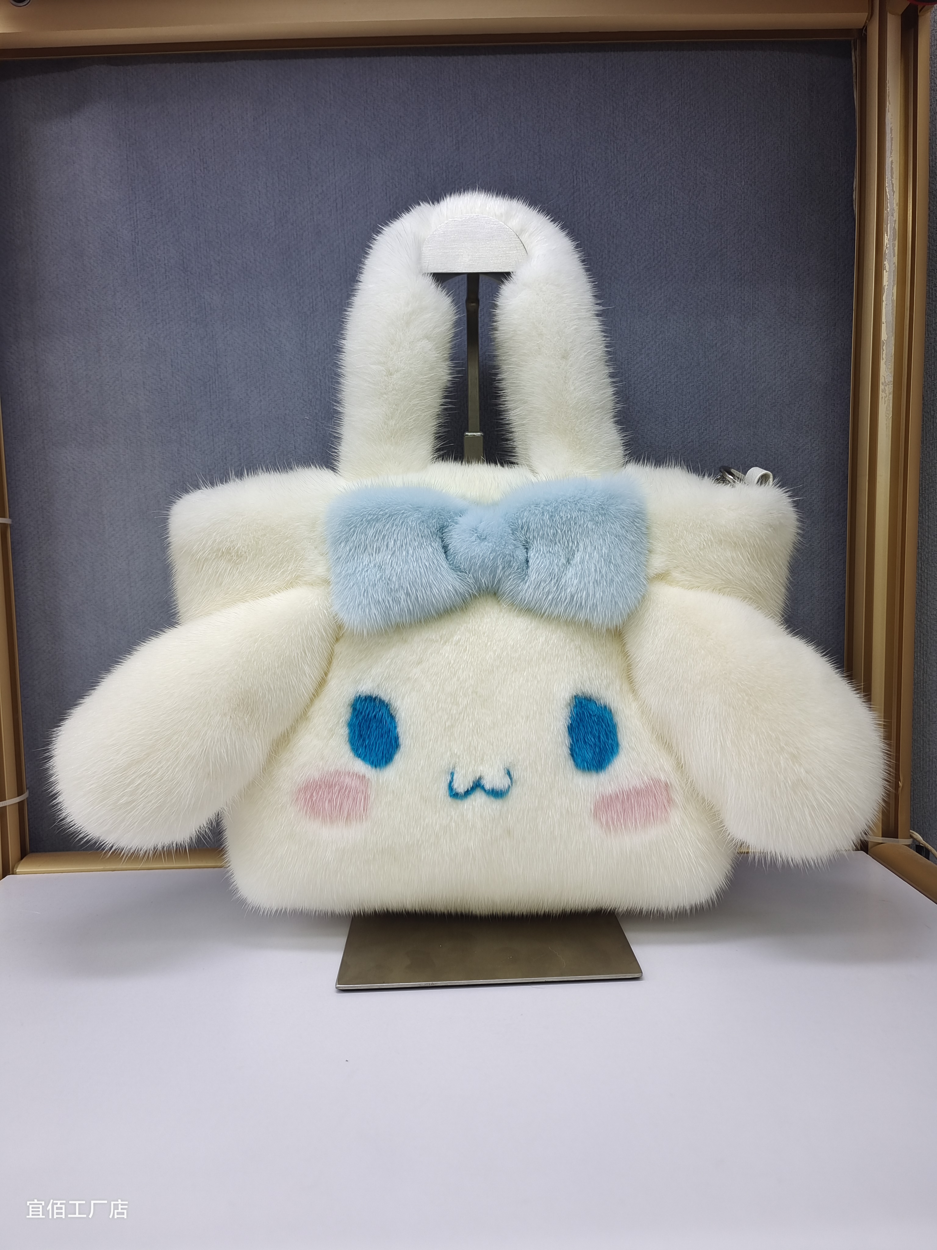 可爱卡通美乐蒂毛绒包亲子手提单肩包潮流百搭手机零钱包