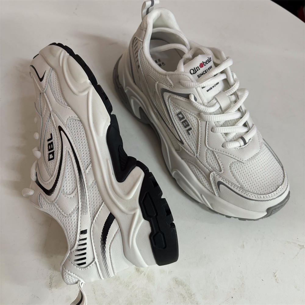 21931019591运动鞋A304