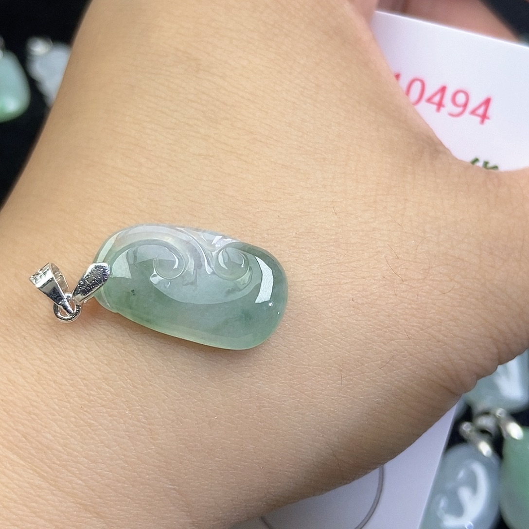 翡翠未镶嵌颈饰天然