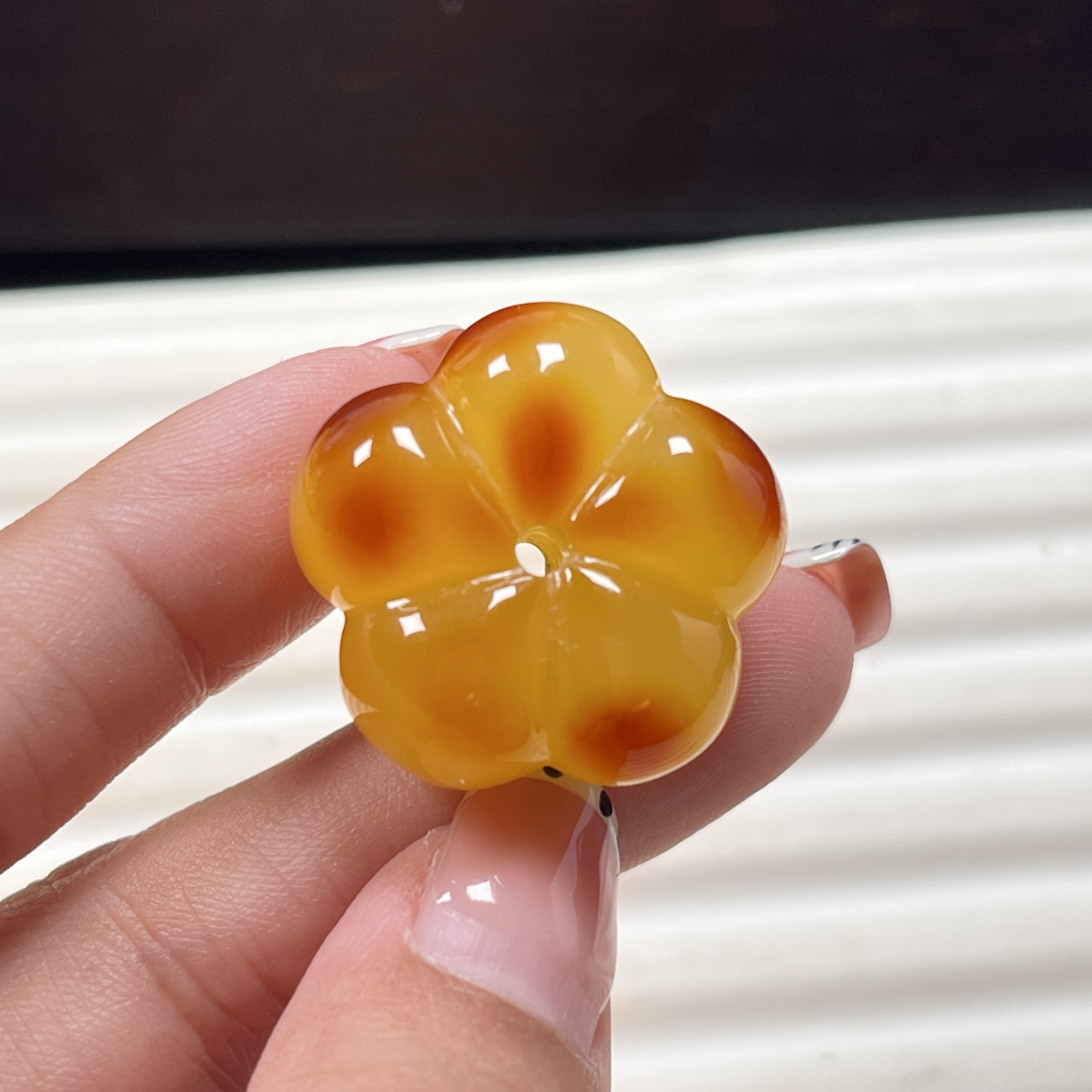 焦皮橘红蜜蜡五瓣花朵