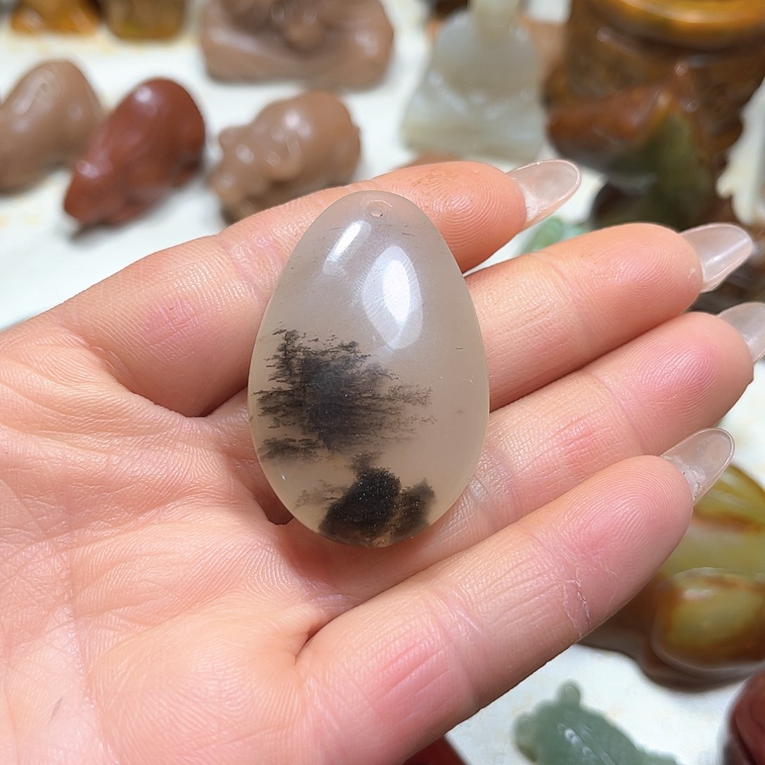 白玉菩提吊坠白玉菩提吊坠