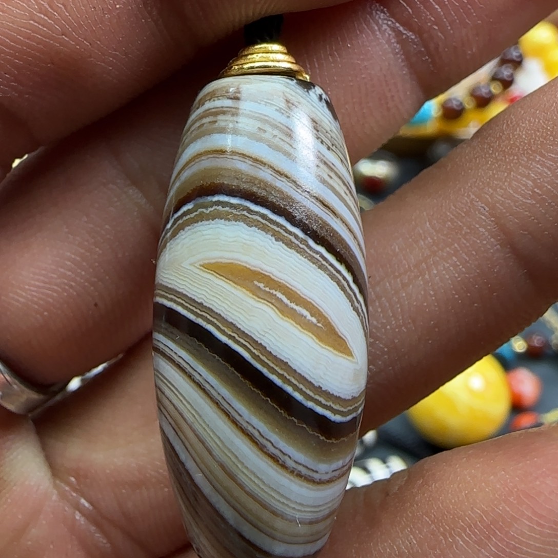 琥珀未镶嵌颈饰拉萨市的拉萨保真