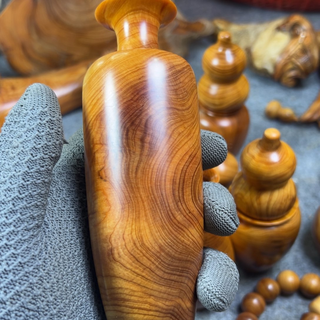 头***条柏木（崖柏）太行陈化瓶子