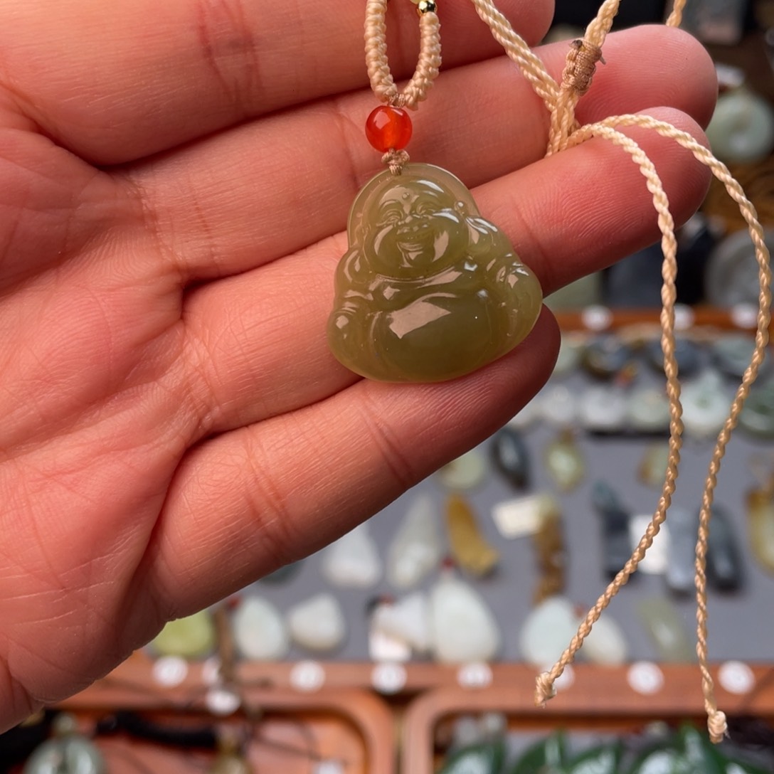 颈饰未镶嵌和田玉