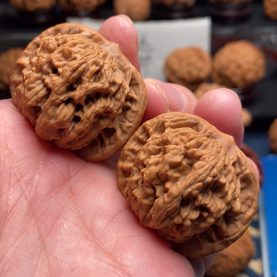 文玩核桃把件39狮虎兽