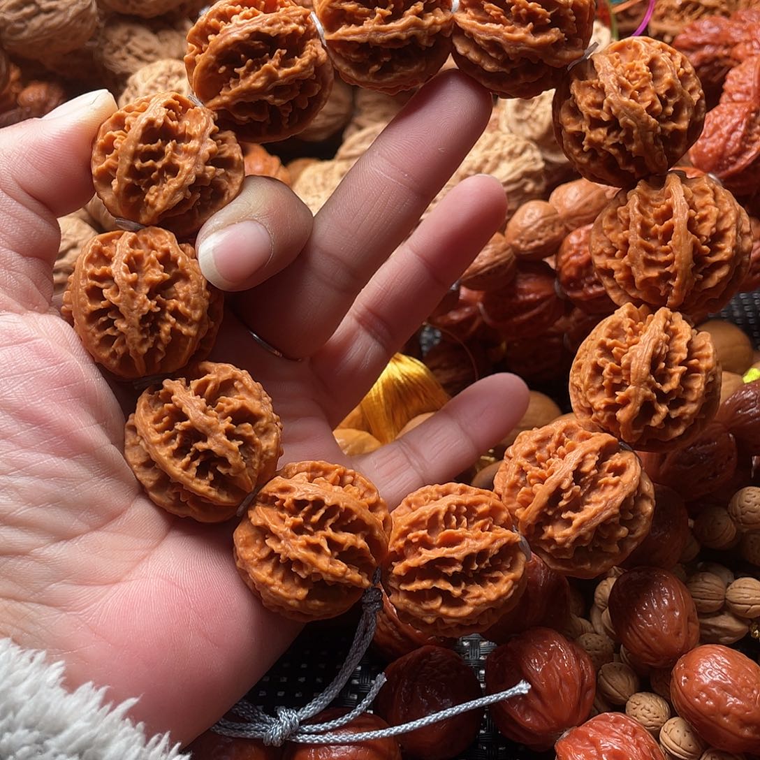 文玩核桃手串粗筋