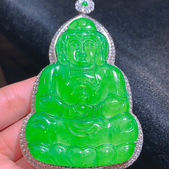 【闪购商品】翡翠颈饰18K金镶嵌翡翠