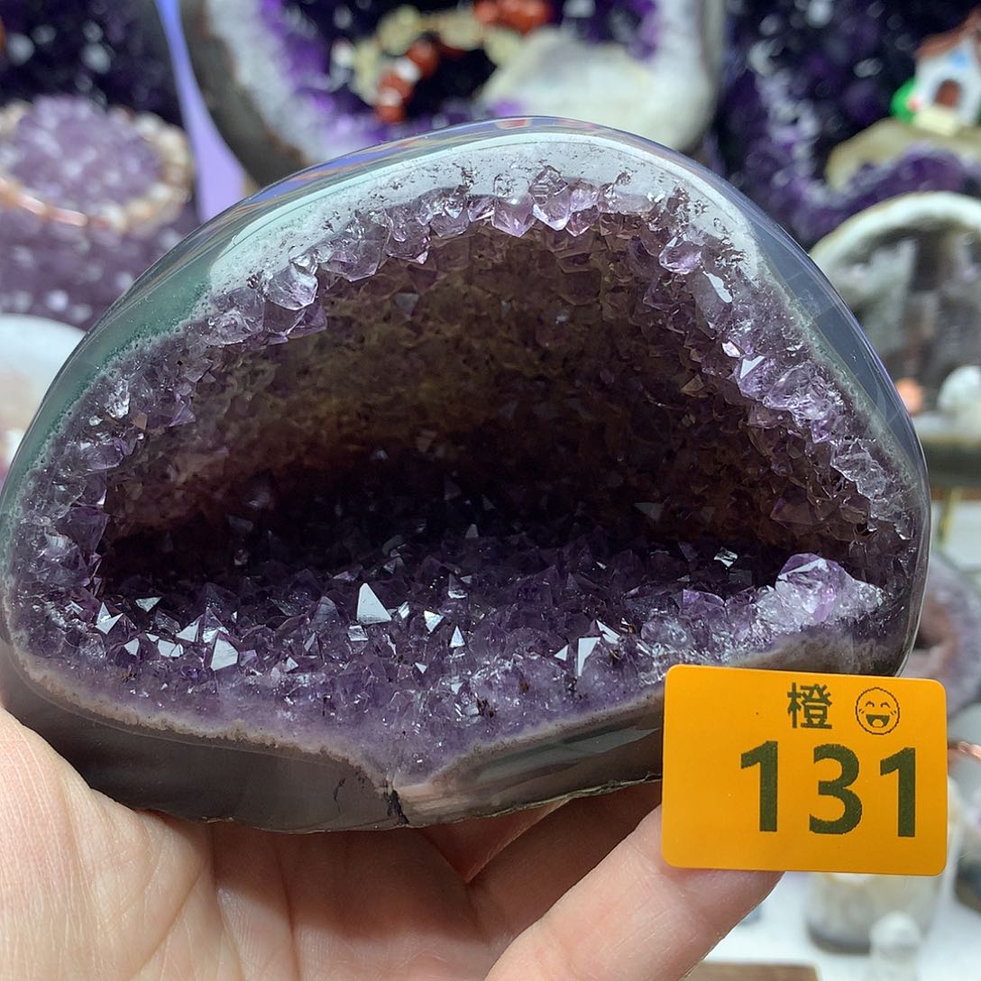 未镶嵌水晶大型摆件（非配饰）