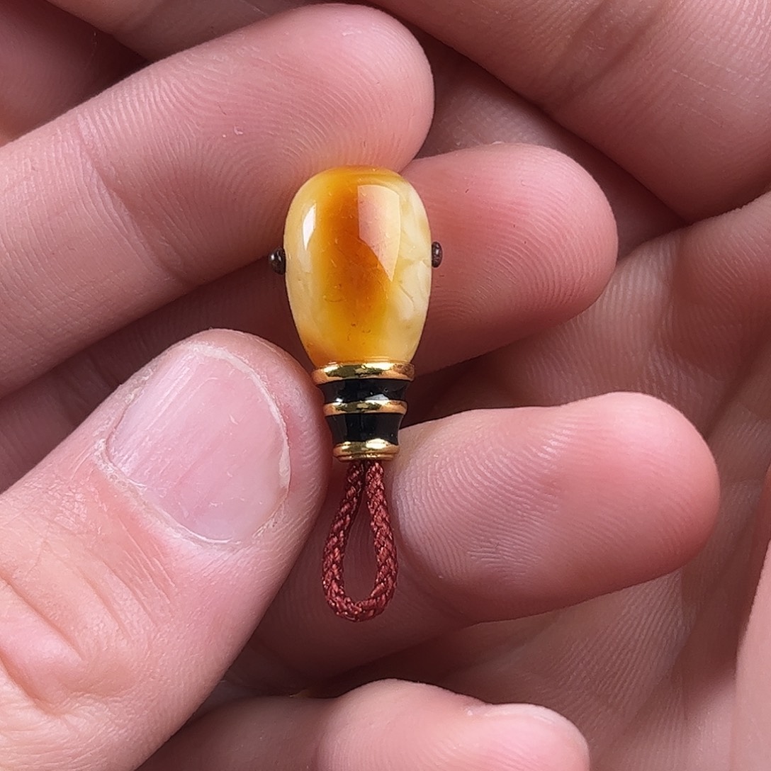 小***哥蜜蜡合金珠宝奇石