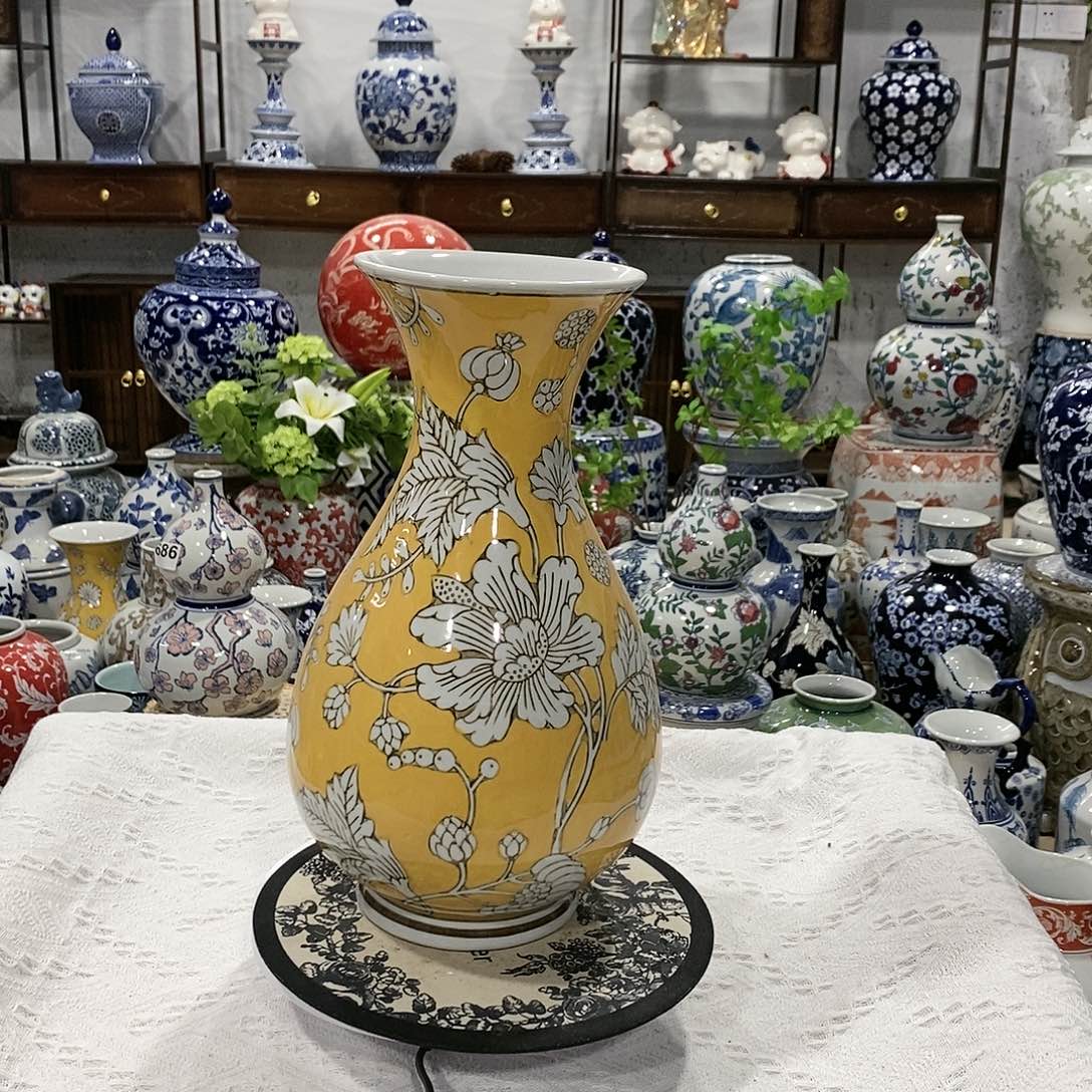 【闪购商品】摆件黄釉花瓶瓷器31.18………………