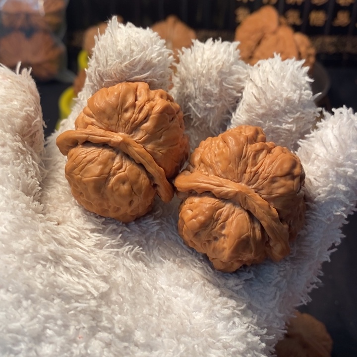 文玩核桃吊坠富甲天下