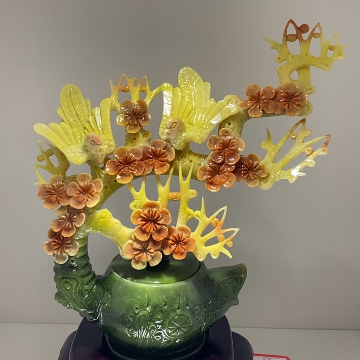 未镶嵌蛇纹石玉（覆膜）珠宝奇石