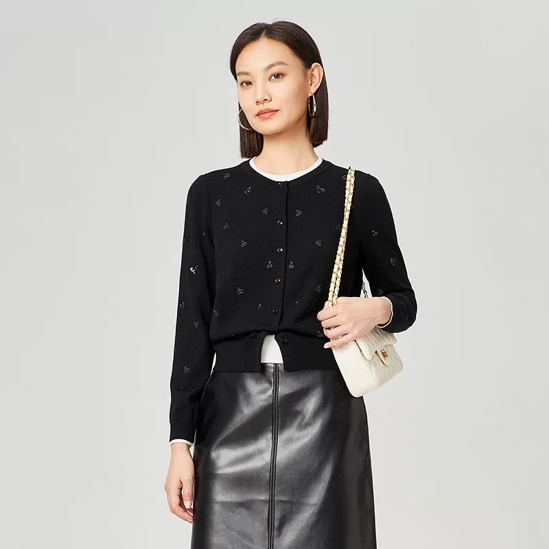 【岚岚专属】娜尔思针织毛衫显瘦打底衫简约上衣女三色NZ05546W0