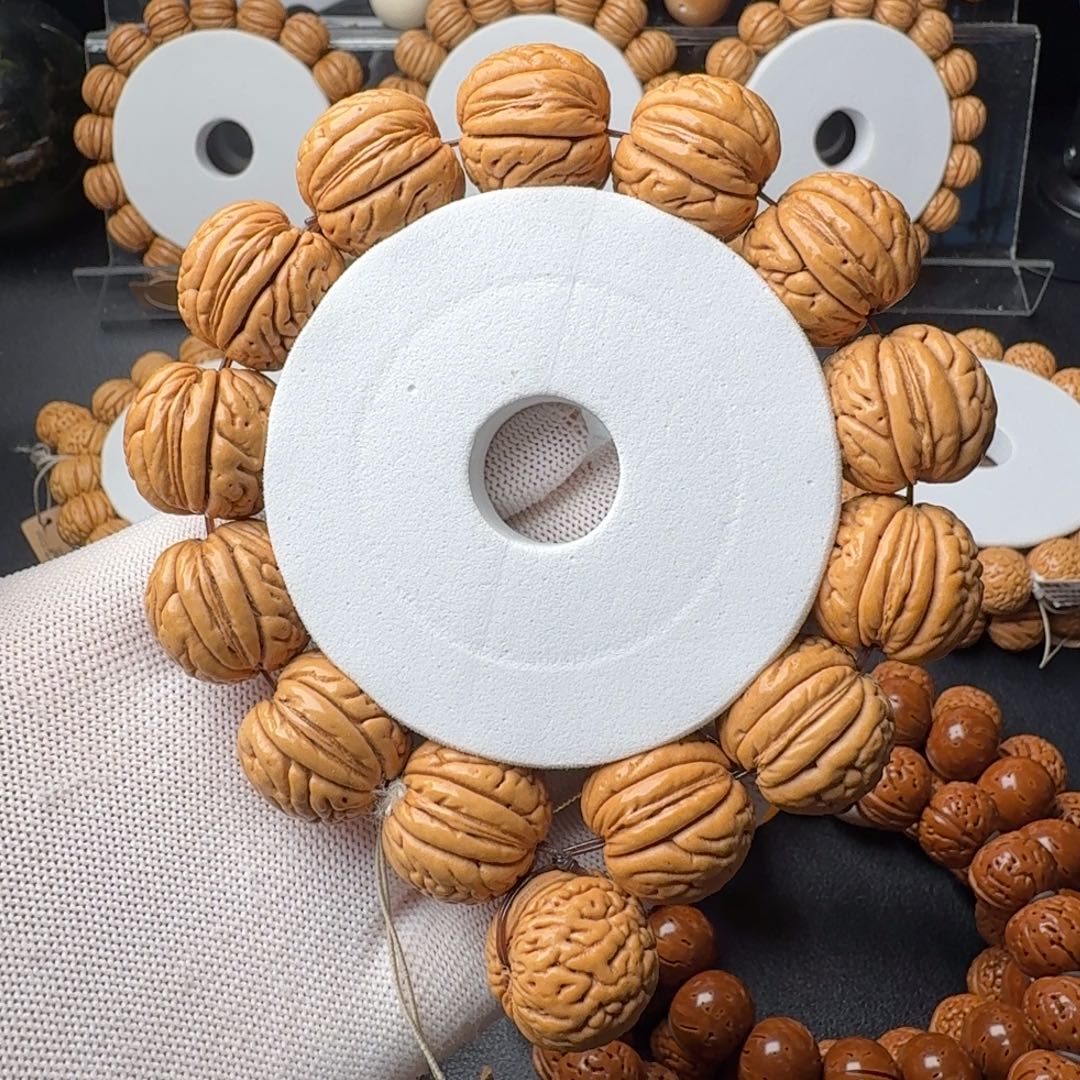 手串桃核虎皮肌肉