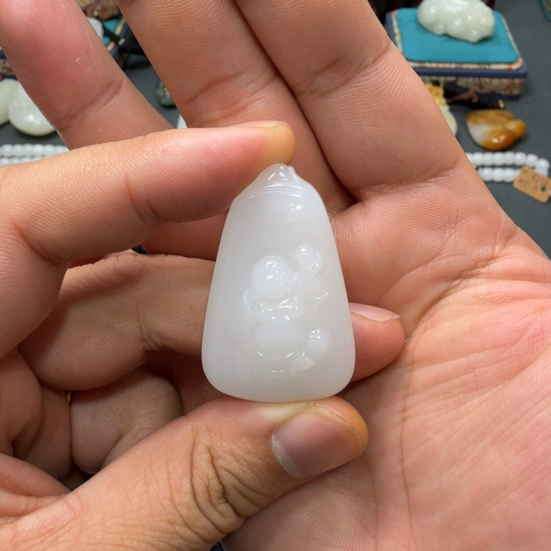 和田玉颈饰未镶嵌