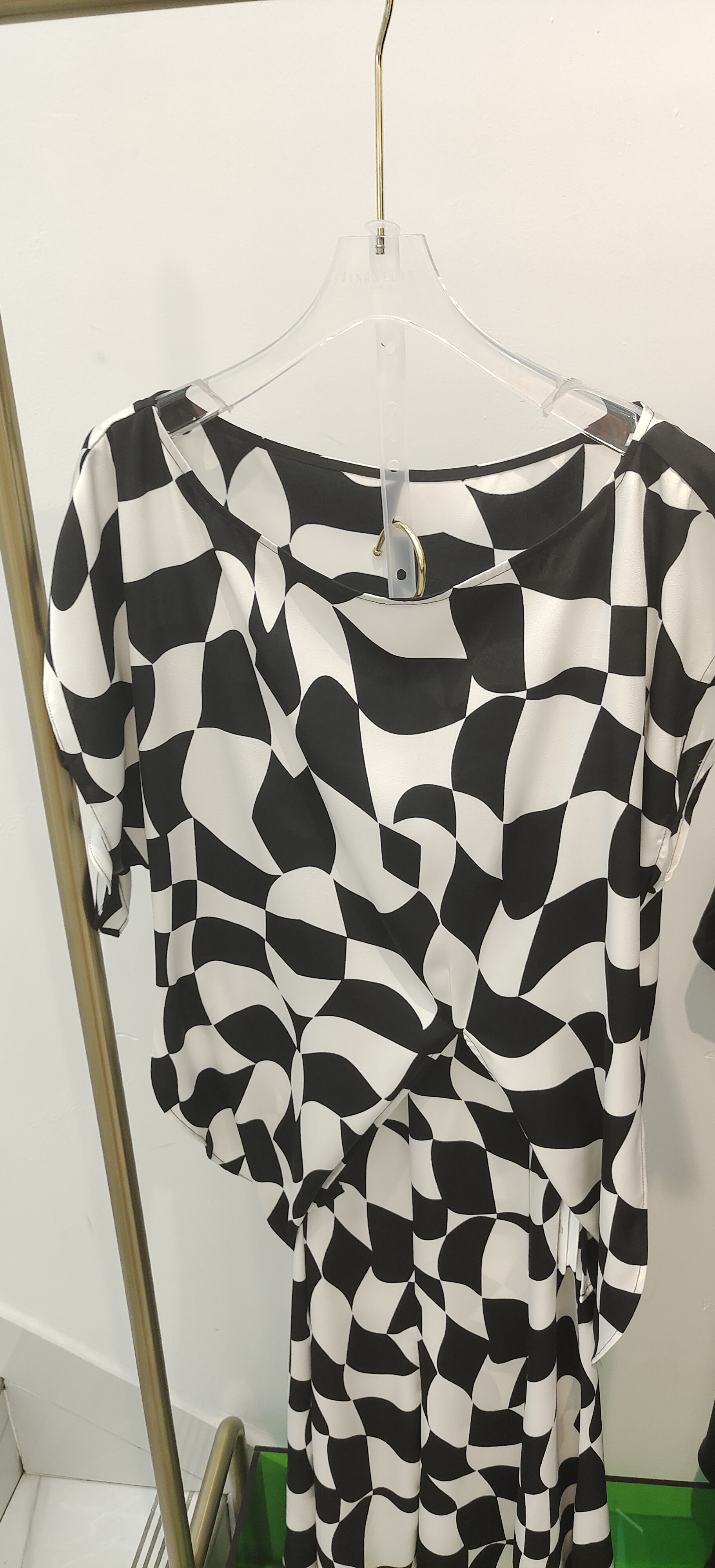 林静茜/不规则格纹套装