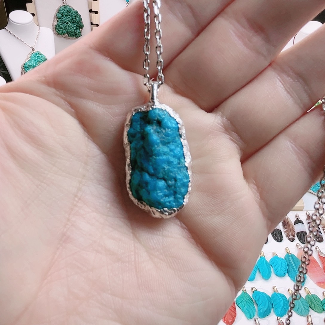 绿松石颈饰未镶嵌