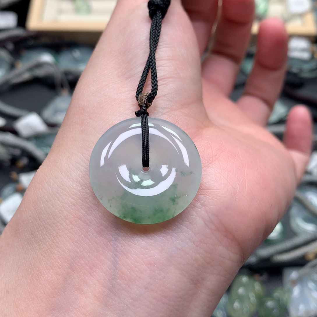 翡翠颈饰未镶嵌00000000000