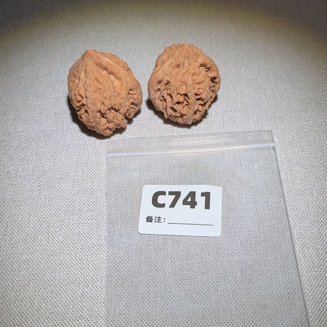 文玩核桃吊坠大故事741