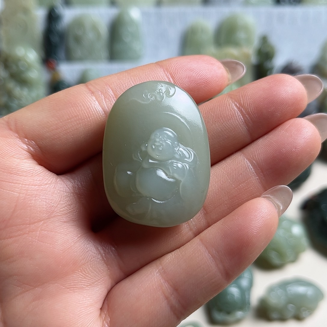 和田玉未镶嵌挂件