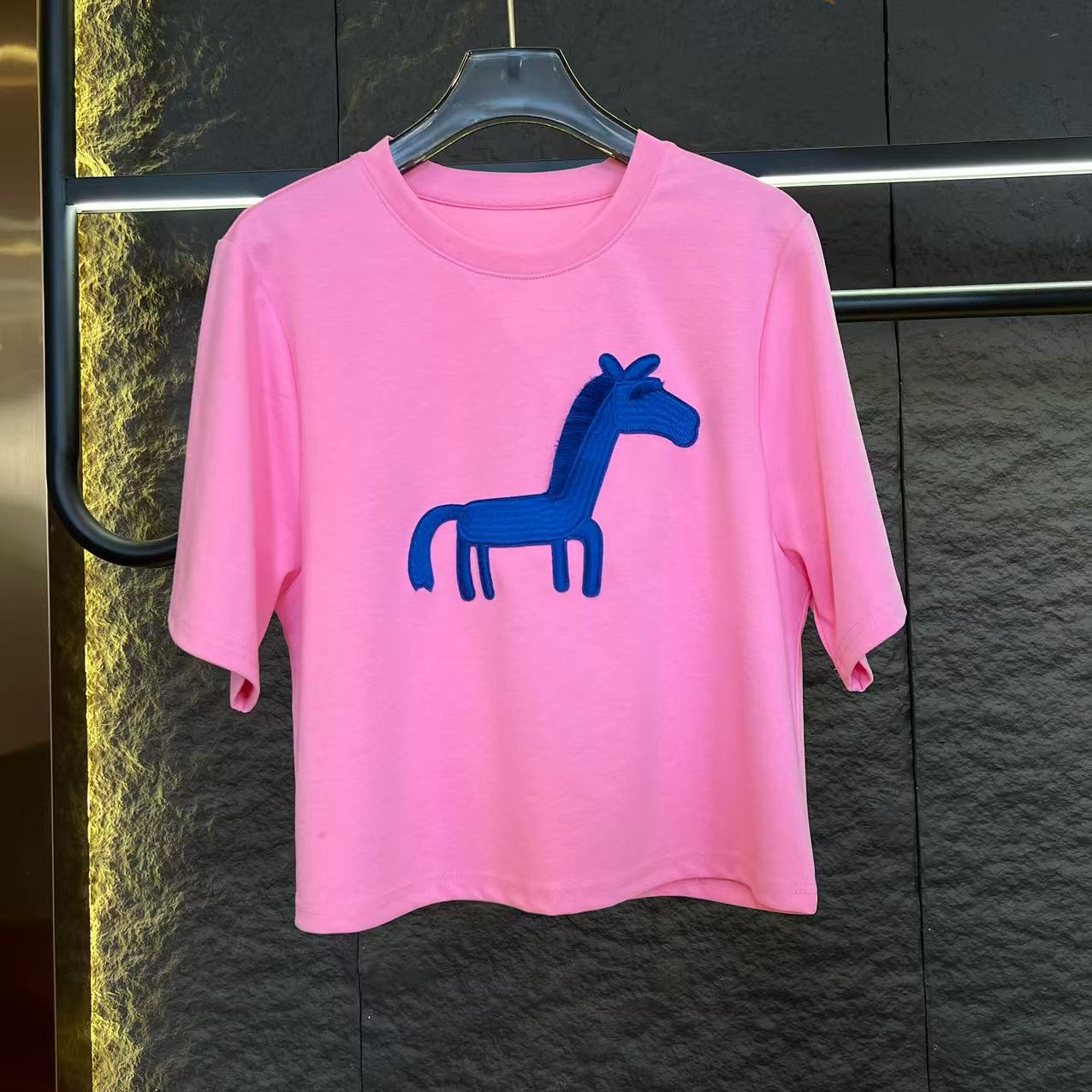 （果果专属）刺绣圆领短袖小马粉色圆领T恤时尚重工A401