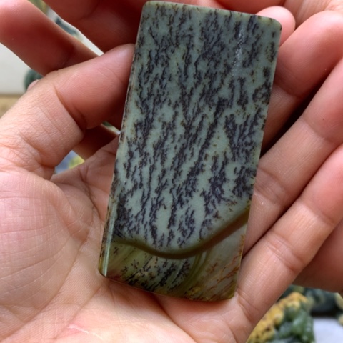 【闪购商品】未镶嵌岫岩河磨玉（透闪石质玉）挂件