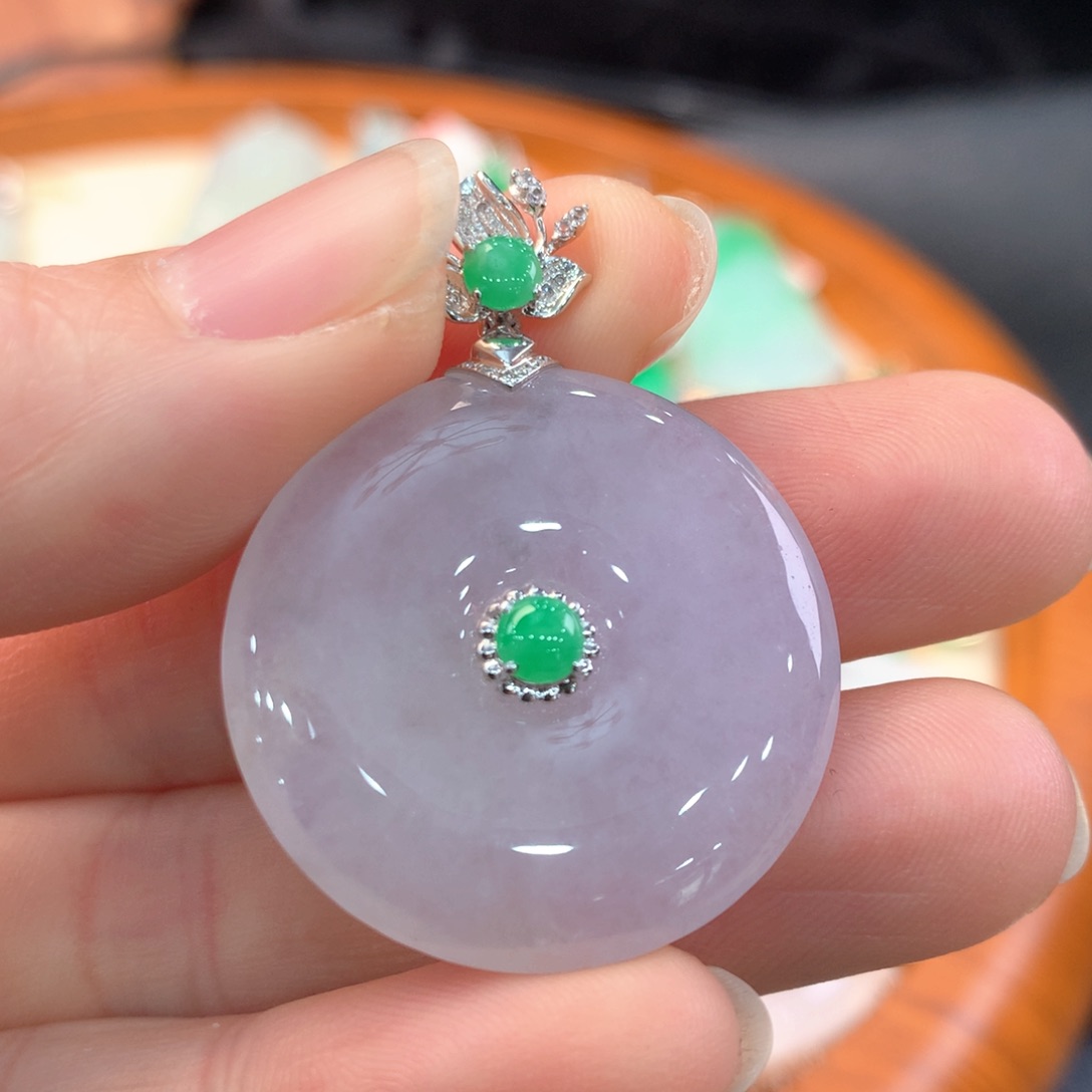 翡翠吊坠(不含链)18K金镶嵌