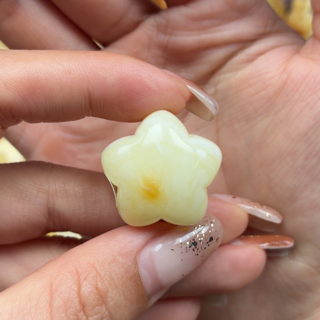 琥珀未镶嵌裸石蜜蜡